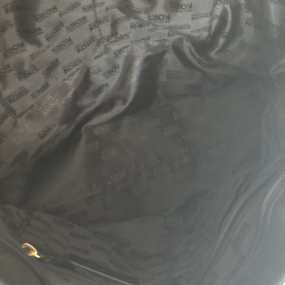 Michael Kors Kempton Large Nylon Tote - Picture 10 of 13